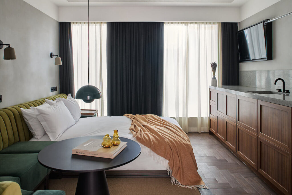 Kingsland Locke bedroom