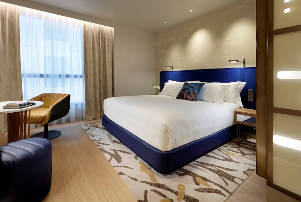 Rock Madrid deluxe room