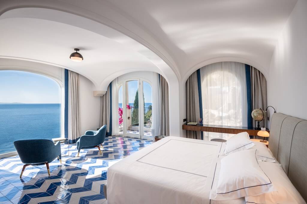 Borgo Santandrea Deluxe Suite with private pool