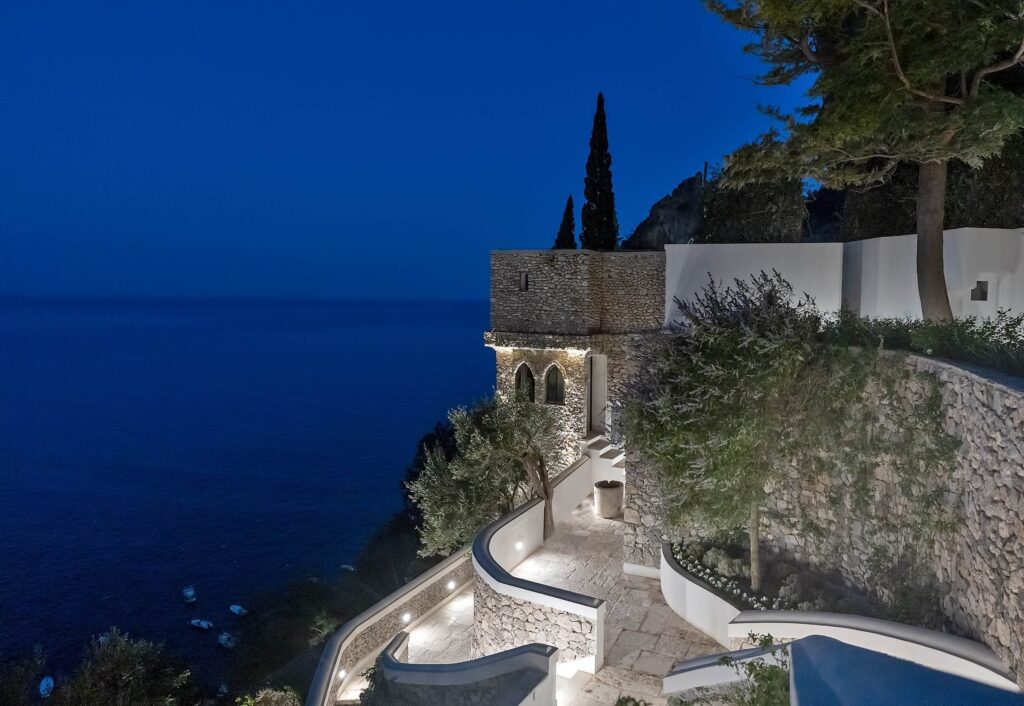 Borgo Santandrea at night
