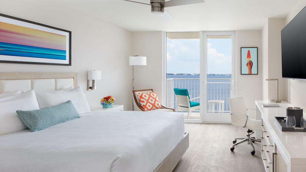 Sunseeker Sunsuites King Balcony